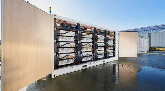 Global firms back battery re-use proposals